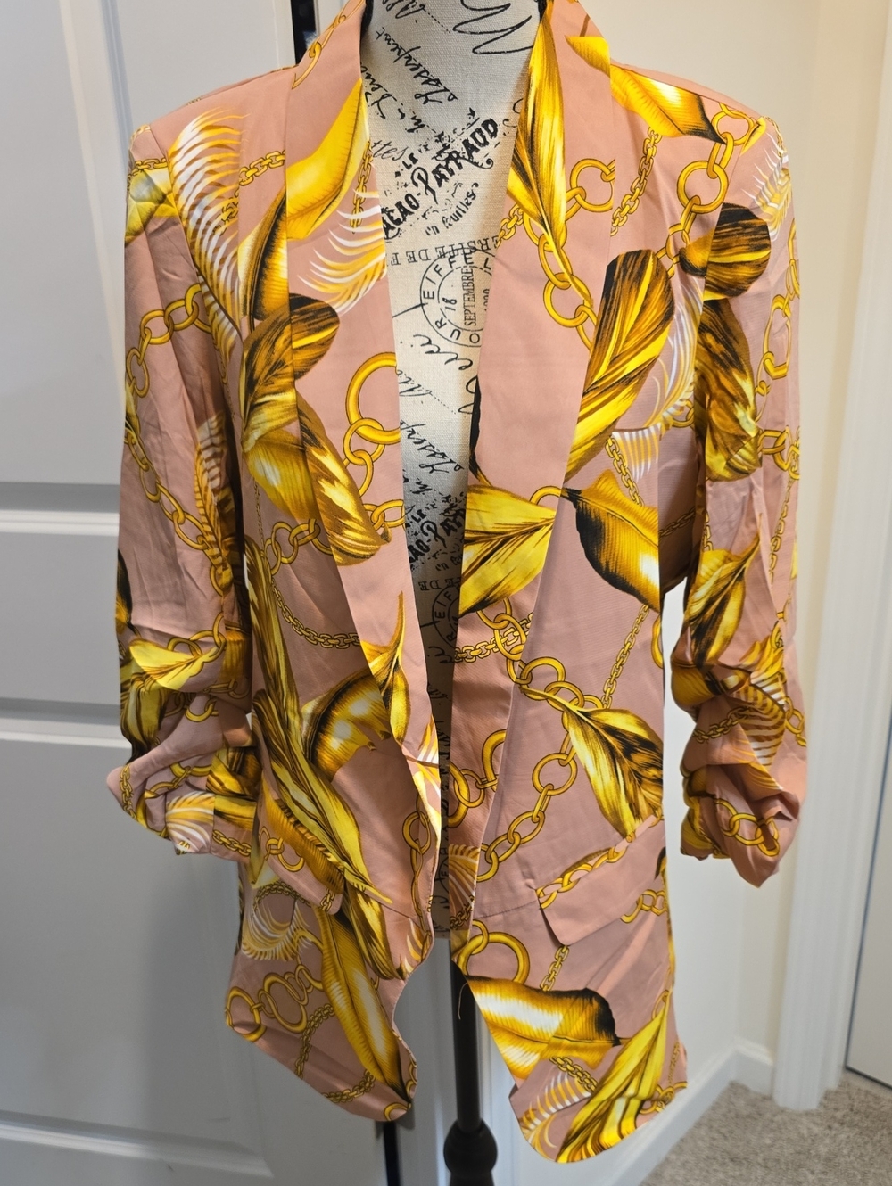 Ovi Pink and Gold Chain-Print Blazer